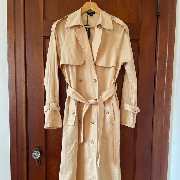 Classic Tan Trench Coat - Picture 1 of 6